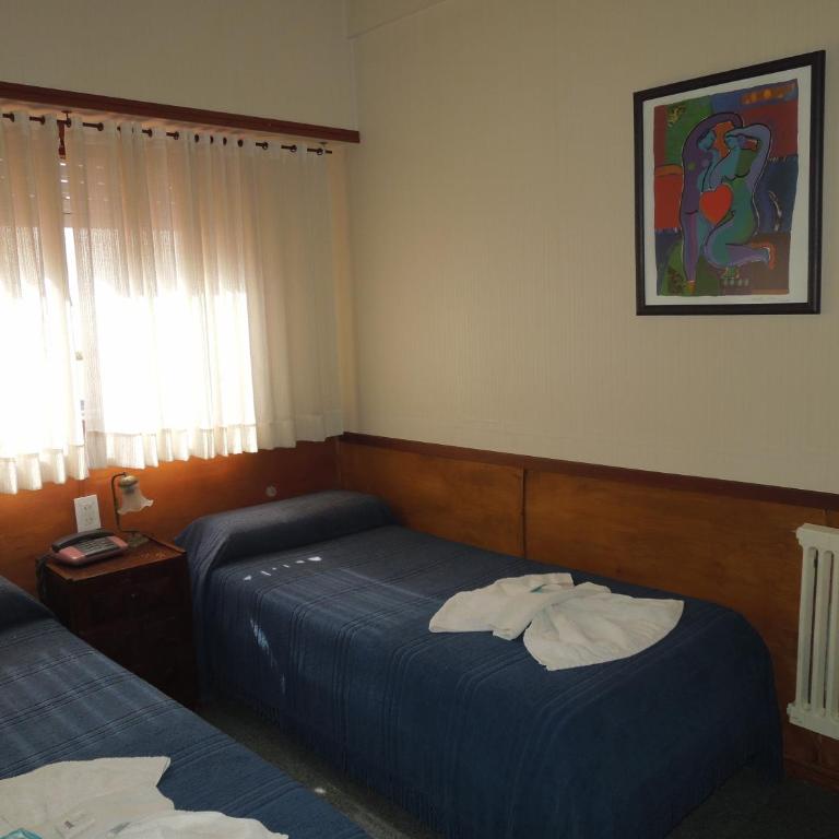 Apolo Hotel - Twin Room - 1