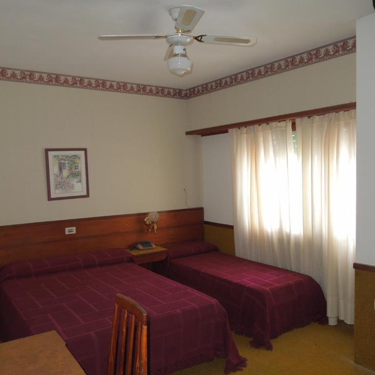 Apolo Hotel - Basic Triple Room - 1