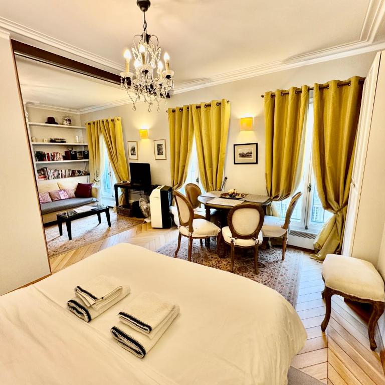 CHABLIS 27 avenue de la Bourdonnais 75007 - Appartement 1 Chambre - 5