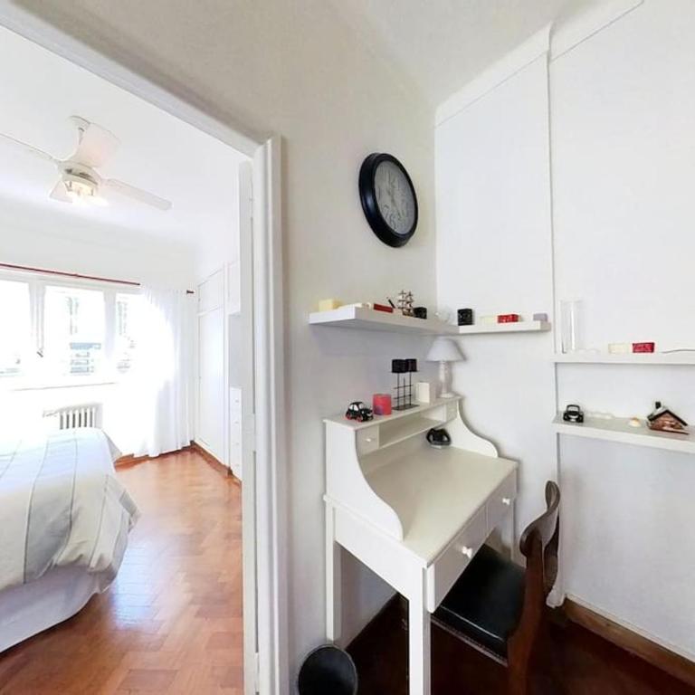 Stylish Getaway in Palermo - One-Bedroom Apartment - 29