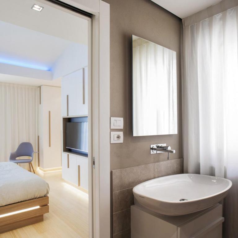 Canticle Lucca Luxury Apartment - Two-Bedroom Apartment with Terrace - 22
