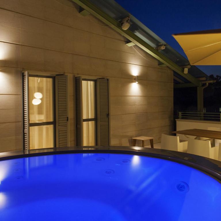 Canticle Lucca Luxury Apartment - Two-Bedroom Apartment with Terrace - 27