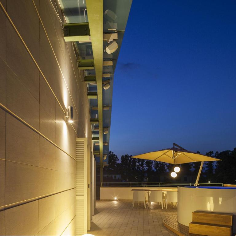 Canticle Lucca Luxury Apartment - Two-Bedroom Apartment with Terrace - 31