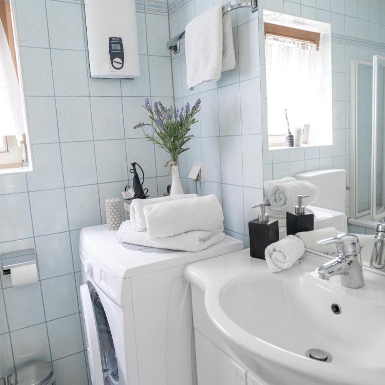 FarawayHomes Studio St Wolfgang #4 - Two-Bedroom Apartment - 21