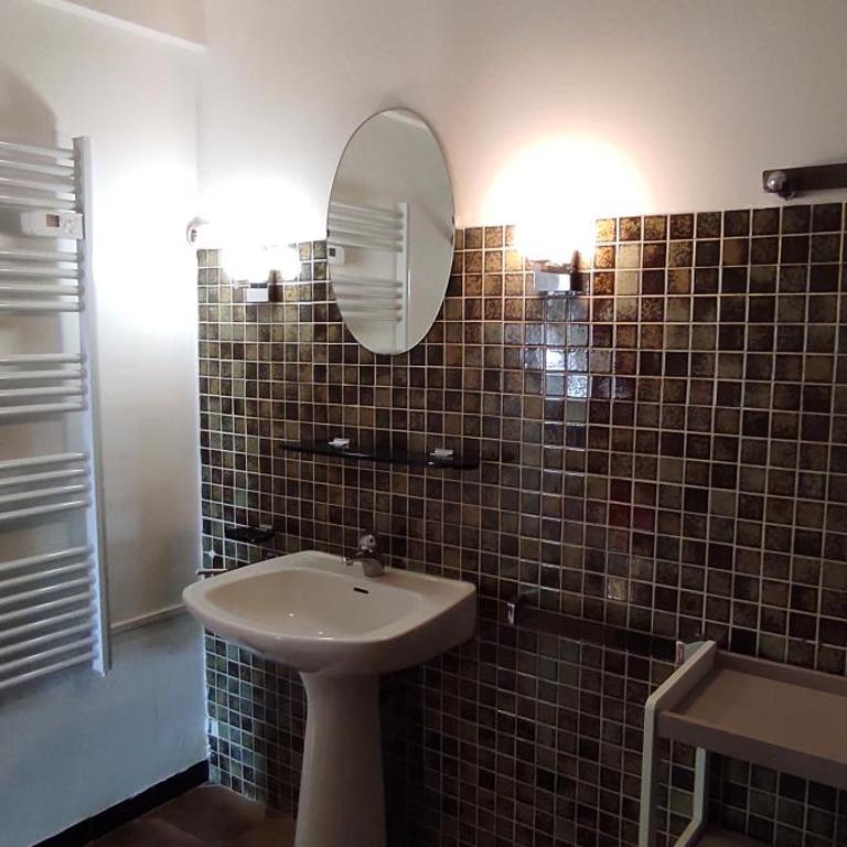 Maison avec jolie vue, 5mn à pied du centre - Maison 3 Chambres - 29
