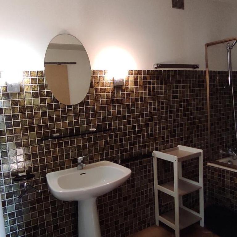 Maison avec jolie vue, 5mn à pied du centre - Maison 3 Chambres - 27