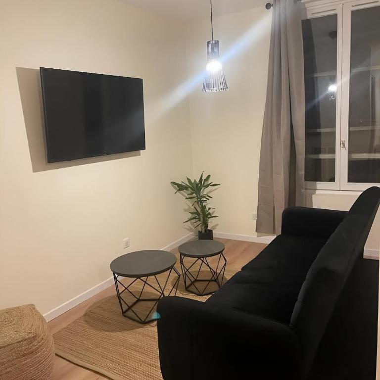 Le Charles III : Élégance et Sérénité - Appartement 1 Chambre - 1