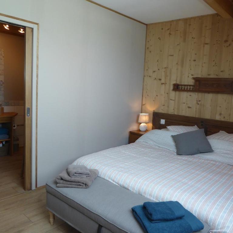 Ferme de la grande Moucherolle - Double Room with Private Bathroom - 2