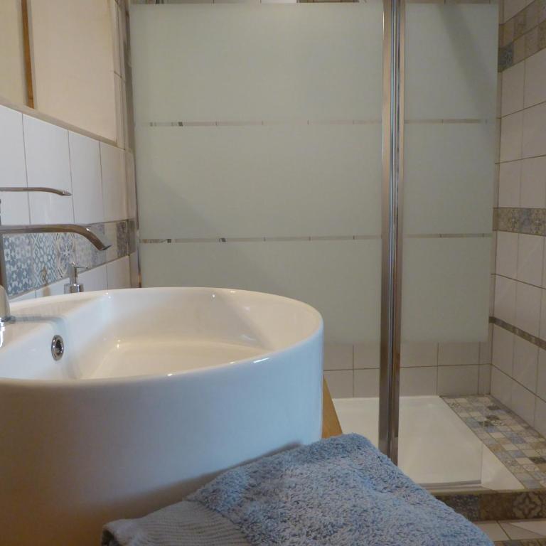 Ferme de la grande Moucherolle - Double or Twin Room with Private Bathroom - 14