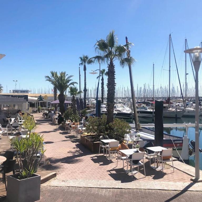 Chez Ginou Vue imprenable sur le canal et la mer - Appartement 2 Chambres - 9
