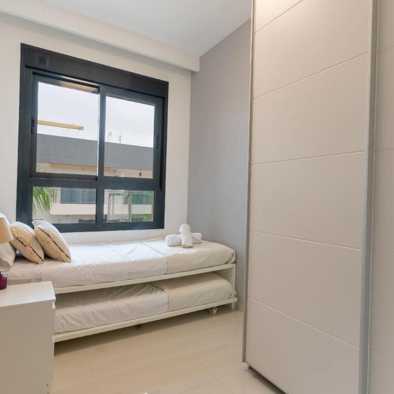 Mil Palmeras Beachfront Bliss - Apartamento con vistas al mar - 11