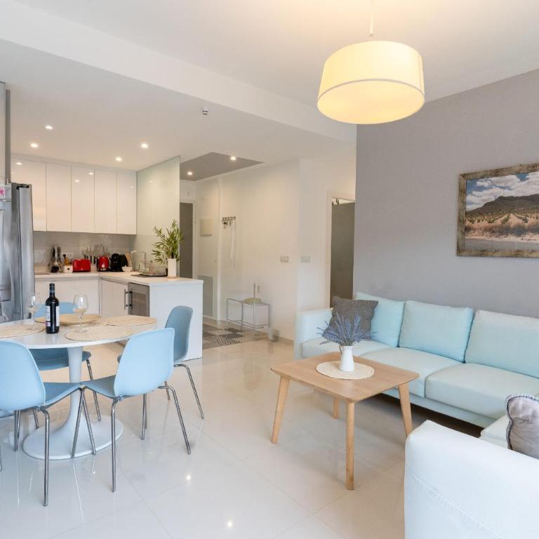 Mil Palmeras Beachfront Bliss - Apartamento con vistas al mar - 33
