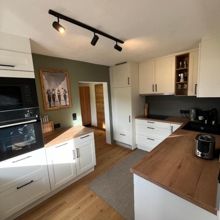 Haus Martina - Apartment mit 2 Schlafzimmern und Bergblick - 2