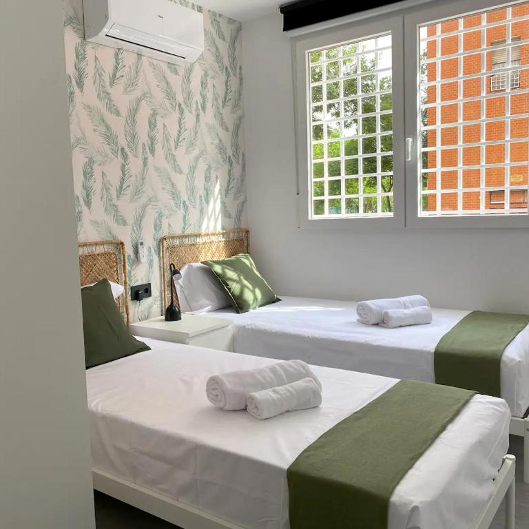 Apartamento reformado, luminoso y cerca del metro - Two-Bedroom Apartment - 9