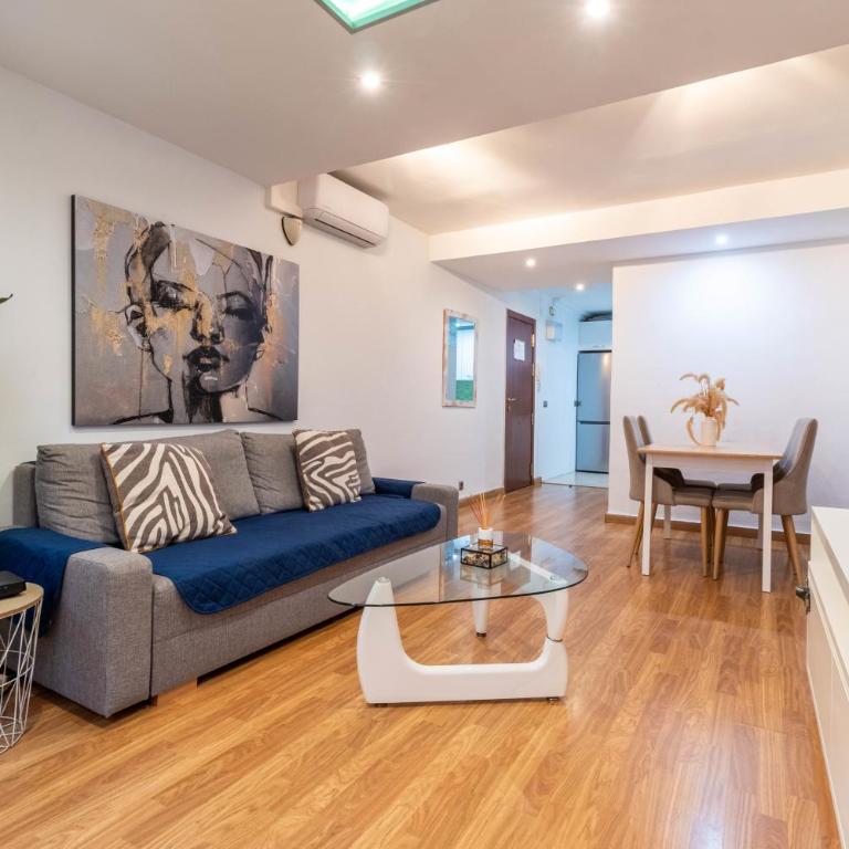 Lujo a tu alcance con spa y garaje, pleno centro - Apartamento de 2 dormitorios - 37