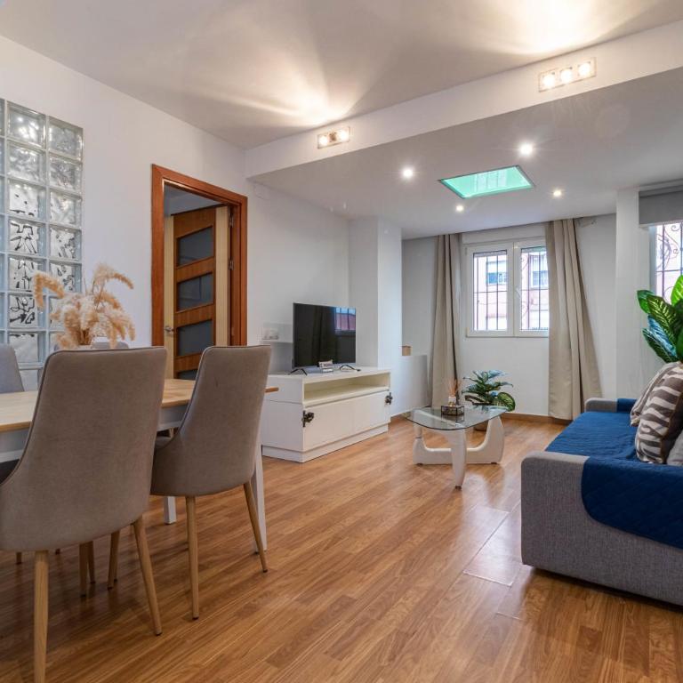 Lujo a tu alcance con spa y garaje, pleno centro - Apartamento de 2 dormitorios - 44