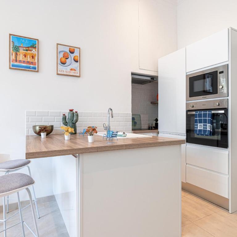 1 LONGCHAMP - Joli appartement - Carre d Or - Climatise - Appartement Loft 1 Chambre - 6