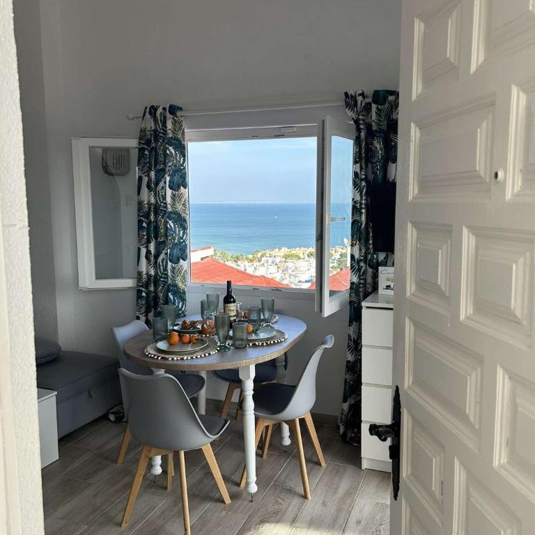 Casa Amor - Two-Bedroom Apartment - 14