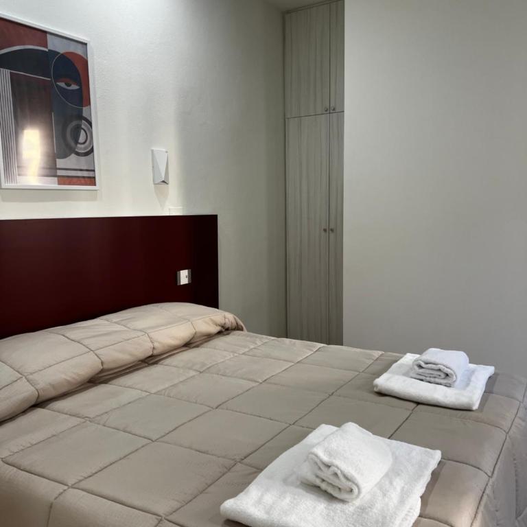 Bella Ciao Firenze - Deluxe Double or Twin Room - 2