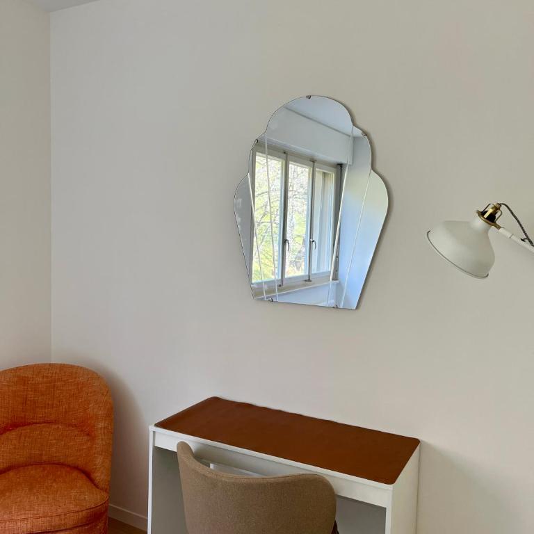 Pine Perch - 5 Min to Ski Pistes, Central Leysin, Mountain View - One-Bedroom Apartment with Balcony and Mountain View - 16