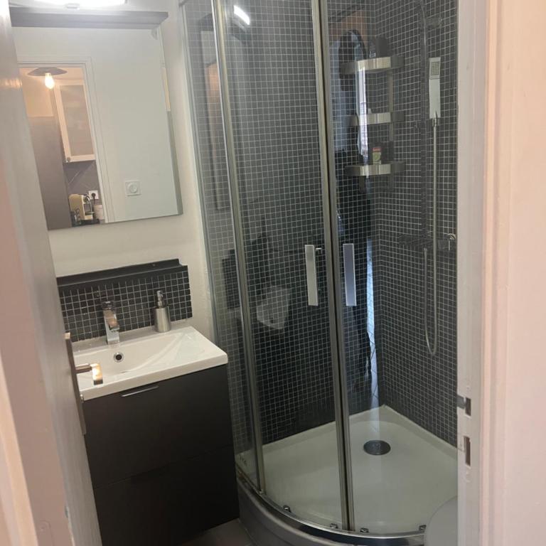 Charmant T2 climatisé a 5 min de là gare st-charles - vieux port - Appartement 1 Chambre - 21