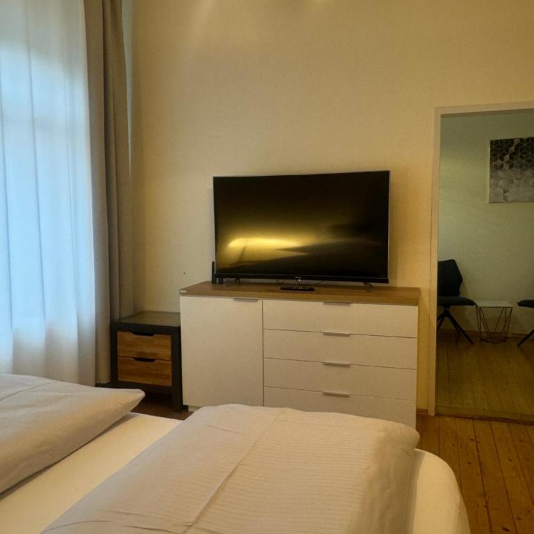 City Appartement am Hauptbahnhof - Standard Apartment mit 3 Schlafzimmern - 12