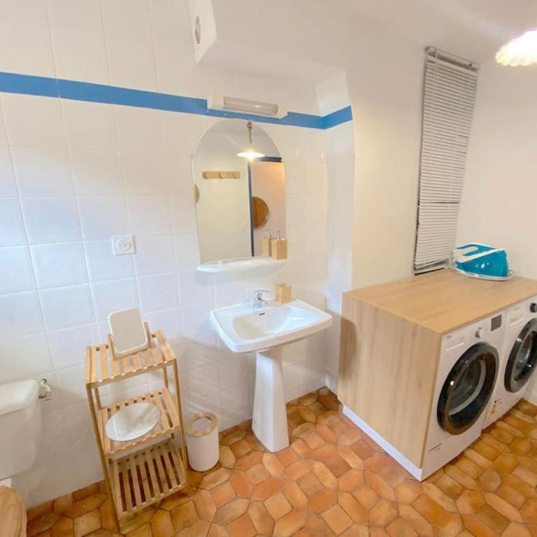 Appartement à 20mètres du port de Sanary - Apartamento de 2 dormitorios - 4
