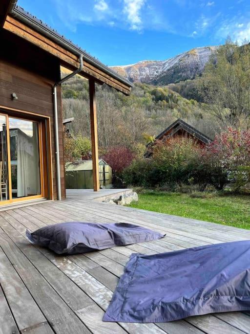 Maison Blanche, Impressive Chalet, Allemond, Bike, Ski, Hike - Maison de Vacances - 42