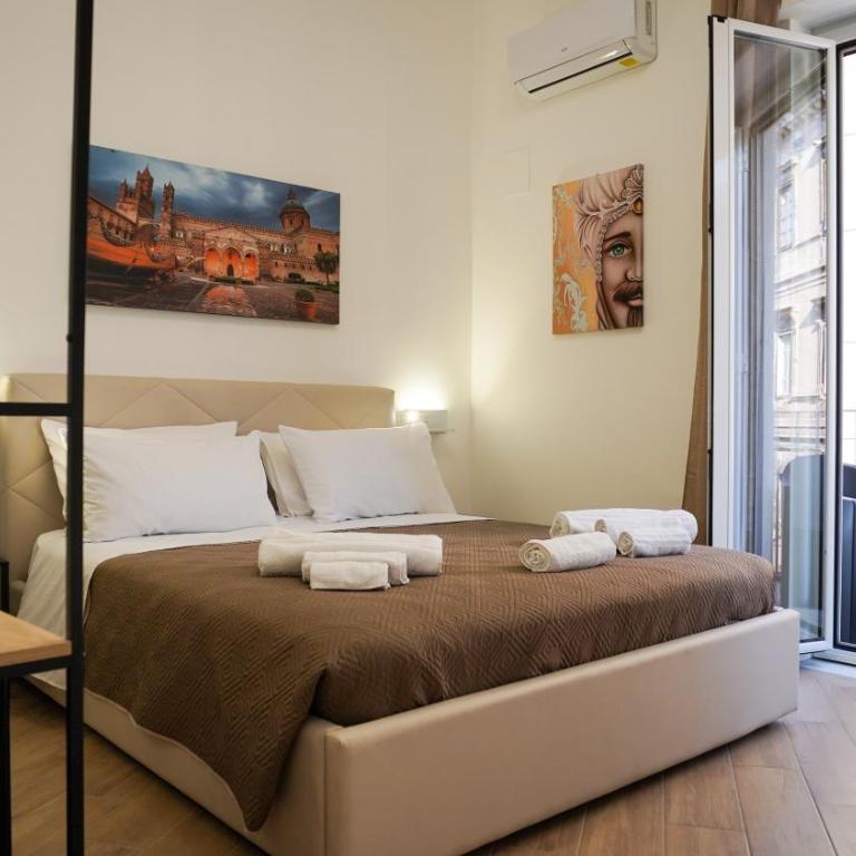 Bieddu Suites - Palermo City Center - Double Room with Balcony - 2
