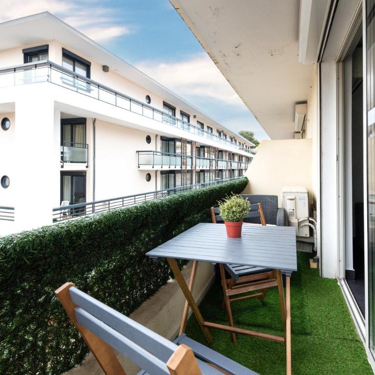 LE VENITIA studio raffiné avec balcon mignon, pour votre séjour à deux - Studio Deluxe - 8
