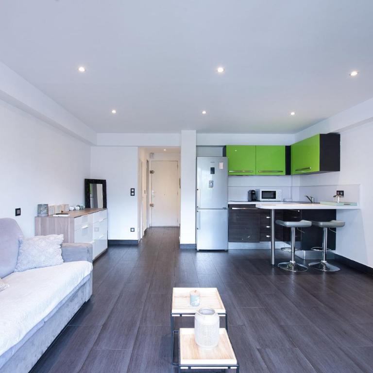 LE VENITIA studio raffiné avec balcon mignon, pour votre séjour à deux - Studio Deluxe - 10