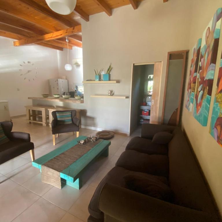 Linda casa a metros del río Paraná con pileta - Casa de 2 dormitorios - 12