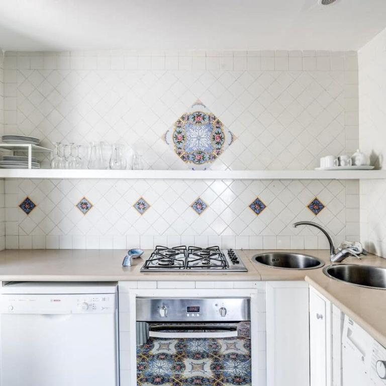 Villa Dafne Gulf Views Pool and Guest Services by Feeling Italy - Villa - 38