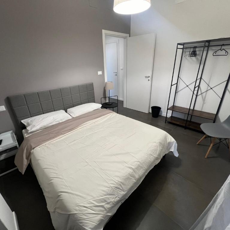ManaroomsMasini - Double Room with Private Bathroom - 1
