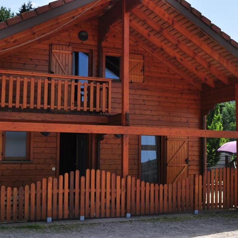 Chalet Ecrin équipé pour Personne à Mobilité Réduite, Belle vue lac, Sauna et Wifi - Chalet 3 Chambres - 1