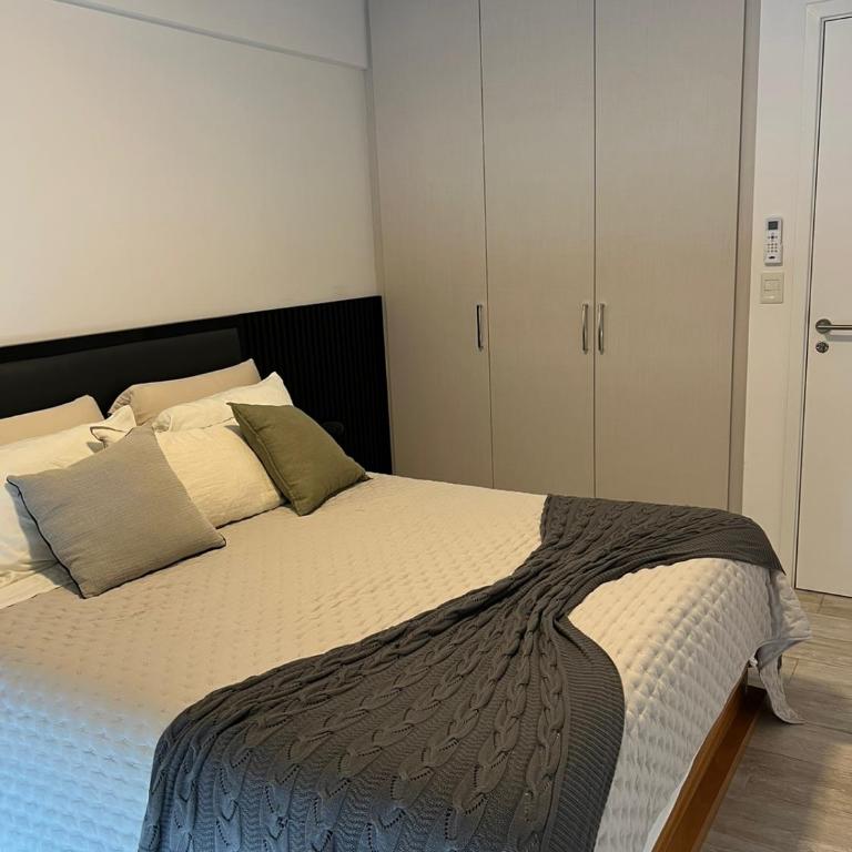 Depa con gym y piscina cerca del Paseo La Galería - Apartamento de 1 dormitorio - 6