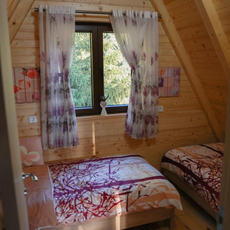 Wild Lodges - Two-Bedroom House - 10