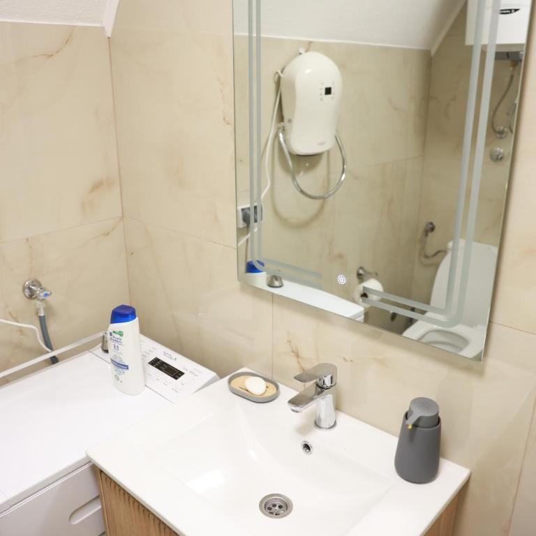 Wild Lodges - Two-Bedroom House - 12