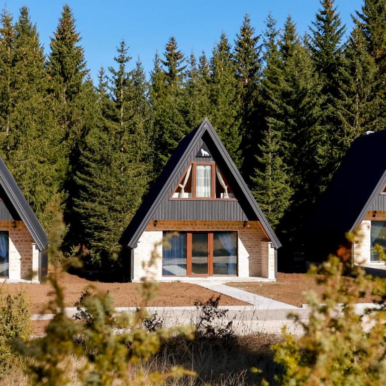 Wild Lodges - Two-Bedroom House - 2