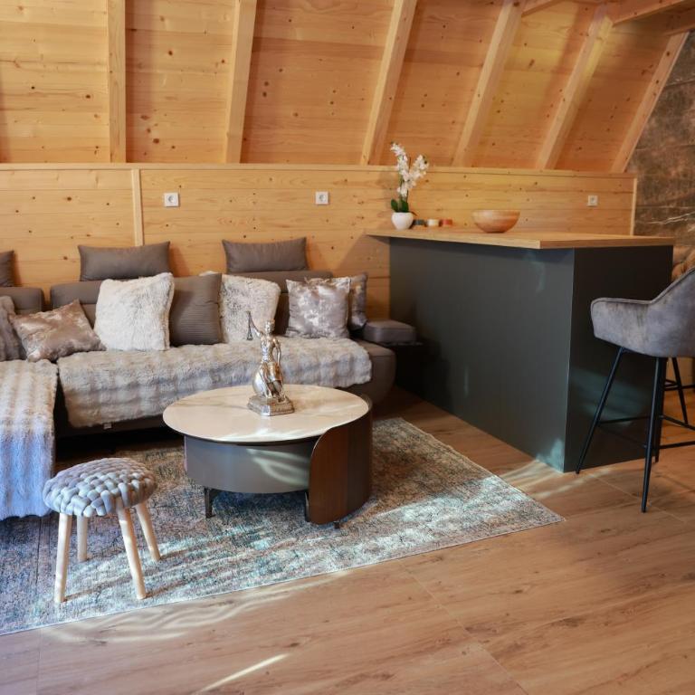 Wild Lodges - Two-Bedroom House - 25
