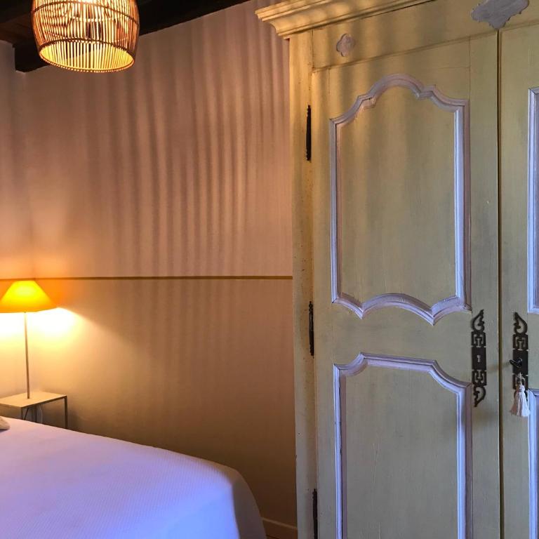Renovated 12th-century chapel fully equipped for 6 - Vacation Home - 21