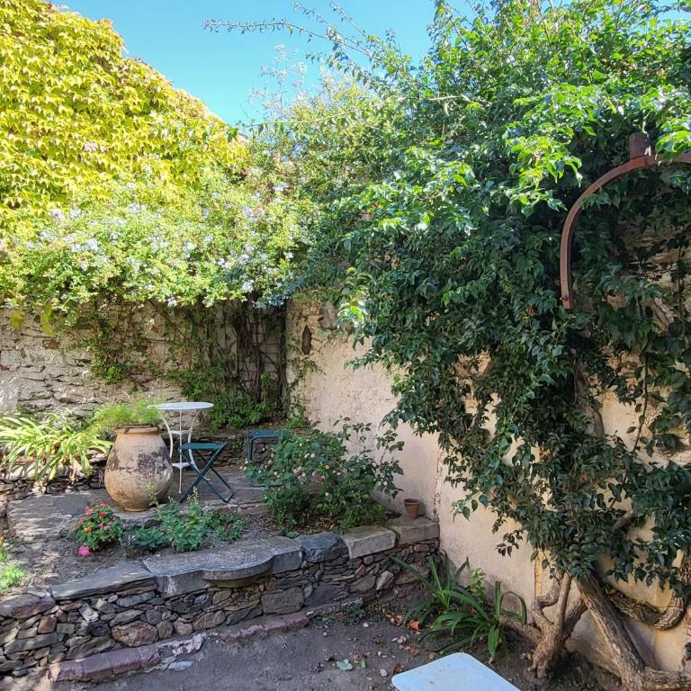 Renovated 12th-century chapel fully equipped for 6 - Vacation Home - 26