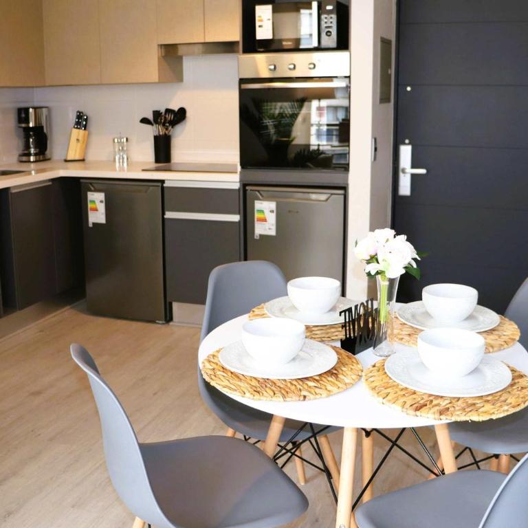 HOM I Depto 4PAX 2D2B A Estrenar en Santiago Centro - Apartamento - 42
