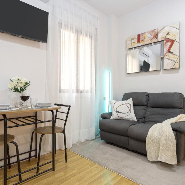 -MalagaSunApts-Estudio Picasso Capuchinos - Estudio - 11