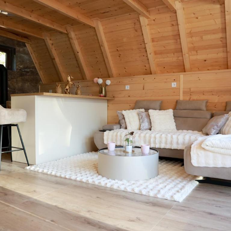 Wild Lodges - Two-Bedroom House - 2