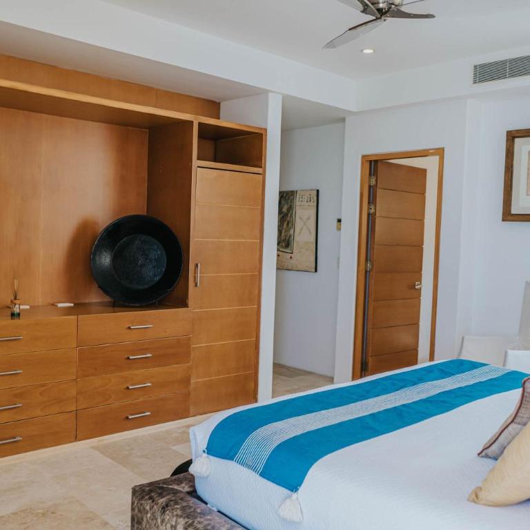 Full Floor Beachfront Luxury Apartment - Apartamento - 35