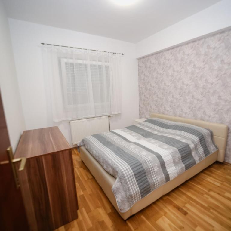 Iva Lux stan na dan - One-Bedroom Apartment - 15