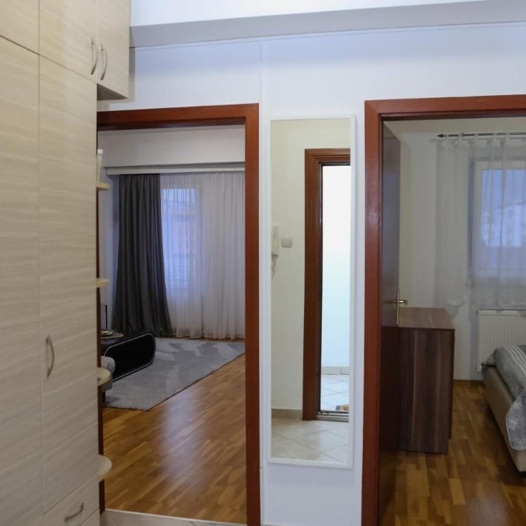 Iva Lux stan na dan - One-Bedroom Apartment - 14