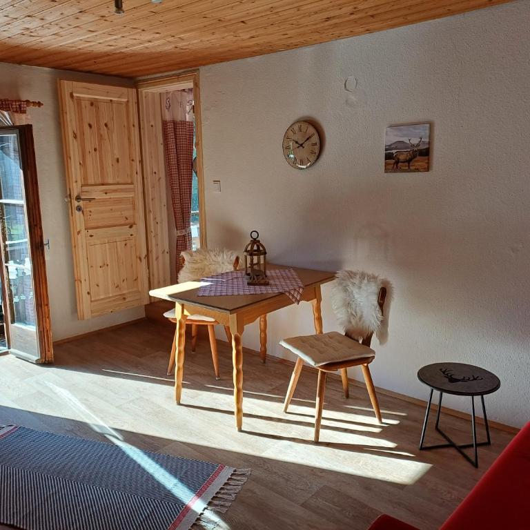 Ferienwohnungen „Zum Bauern“ - Apartment mit 1 Schlafzimmer und Balkon - 1