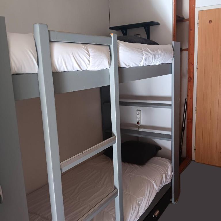 Studio 18 m2 tout confort 4pers location semaine du samedi au samedi au pied des pistes - Apartment mit 1 Schlafzimmer - 9